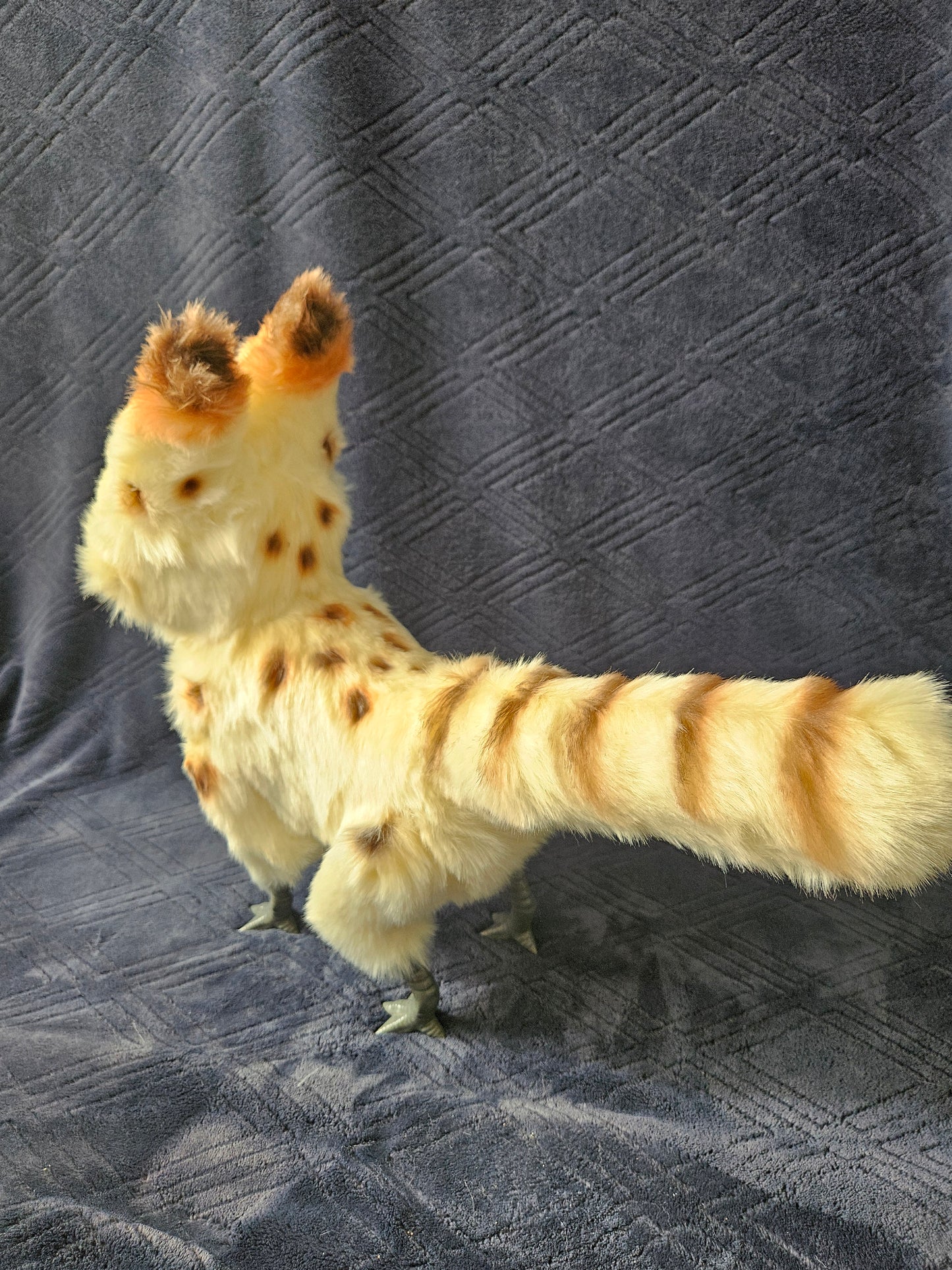 Replica Alien Kitten: Classic Style, Standing Pose