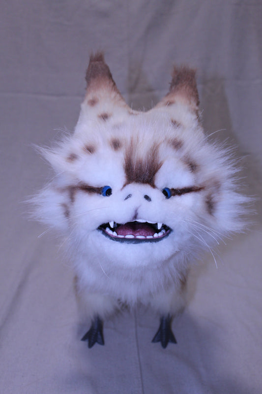 V4 Replica Alien Cat 70% Scale (Bright Blue Eyes)