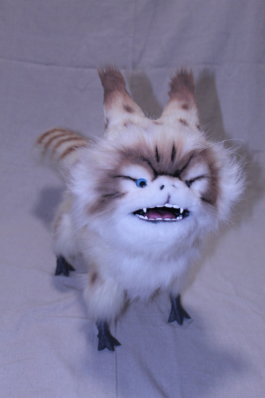 V4 Replica Alien Cat 70% Scale (Light Blue Eyes)