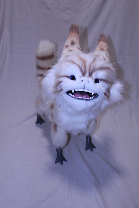 V4 Replica Alien Cat 100% Scale (Purple Eyes)